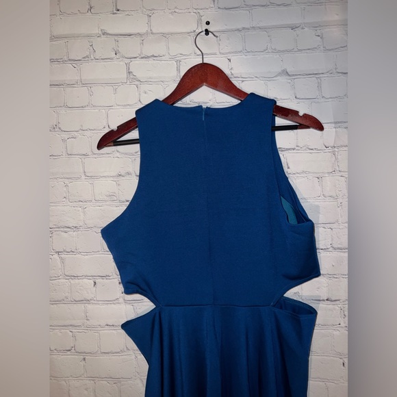 BRAND NWT Belongsci Blue Sleeveless Dress size XL - Picture 9 of 12